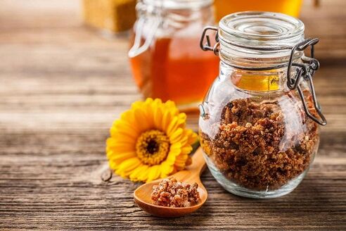 propolis za zdravljenje glivic na nohtih